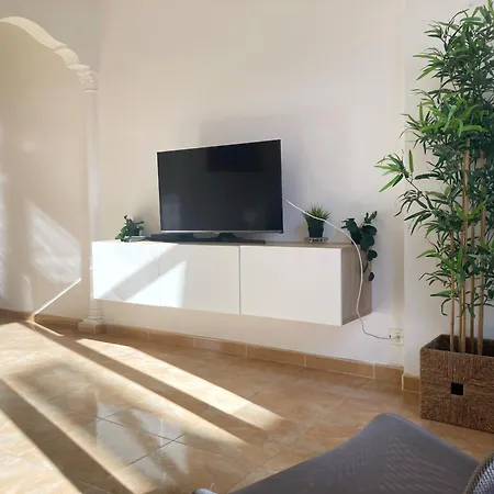 Elegant Family Flat By Canary365